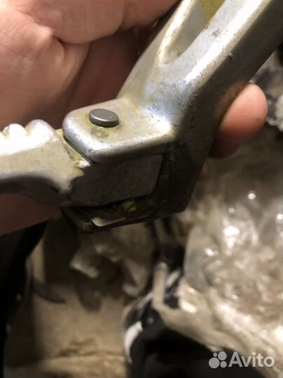 Honda CBR 900 RR 95 ножка пассажира правая