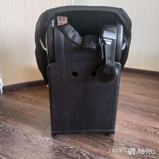 Детское автокресло Chicco 9-18кг