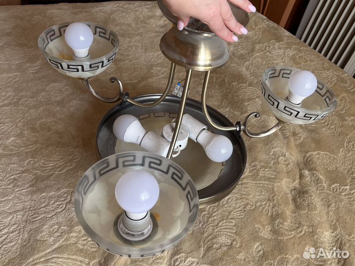 Люстра и 2 бра