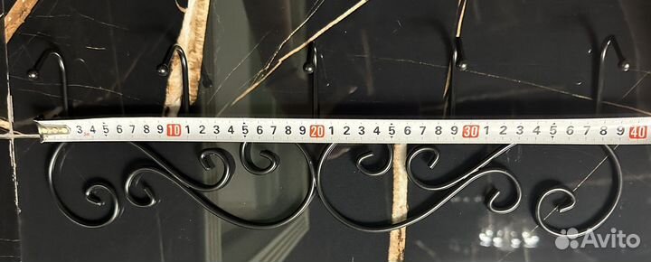 Вешалка для одежды настенная