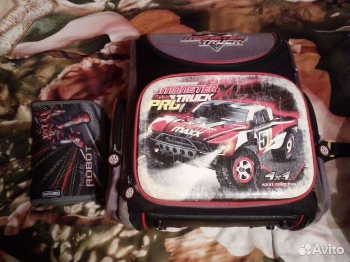 Школьный рюкзак для начальных классов