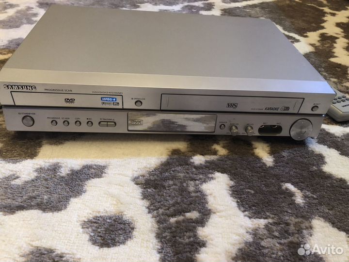 DVD плеер samsung DVD V-7000K