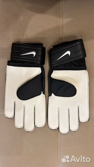 Футбольные перчатки