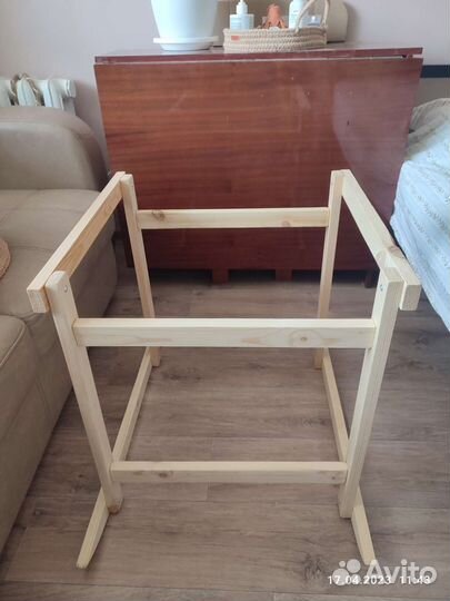 Подставка для люльки