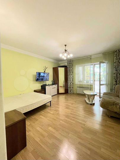 3-к. квартира, 67 м², 2/4 эт.