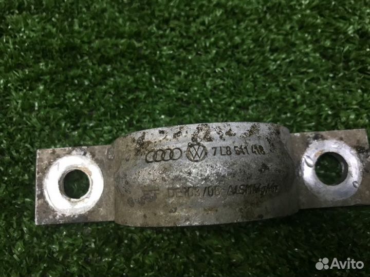 Кронштейн Volkswagen Touareg 2007