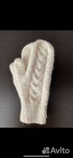 Варежки вязаные ручной работы