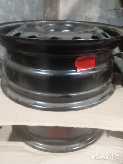 Есть 2 шт. arrivo 6,0х15 5х114,3 ET43 d66,1 AR094