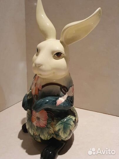 Интерьерные фигурки статуэтки