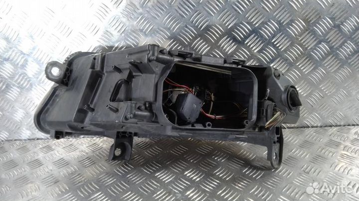 Б/У Б/У Фара правая Из Европы. 16013600 VAG