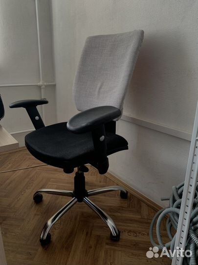 Компьютерное кресло