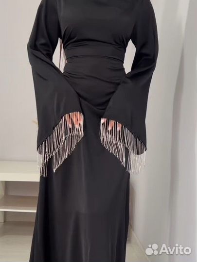 Вечернее платье