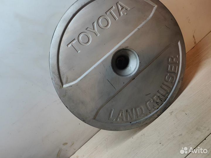 Колпак запаски Toyota Land Cruiser 90 Prado