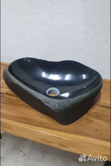 Раковина из натурального камня столешница лофт