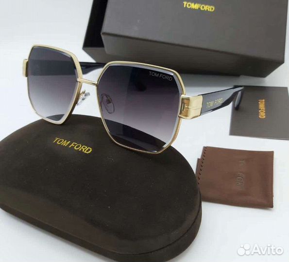 Солнцезащитные очки новые