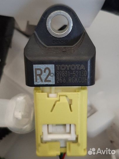 Напольный датчик подушки безопасности Toyota Land