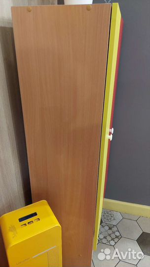 Продам шкафчики для одежды детские