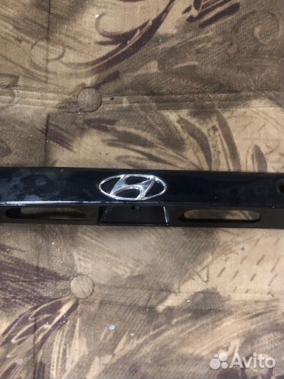 Планка подсветки номера hyundai accent 2