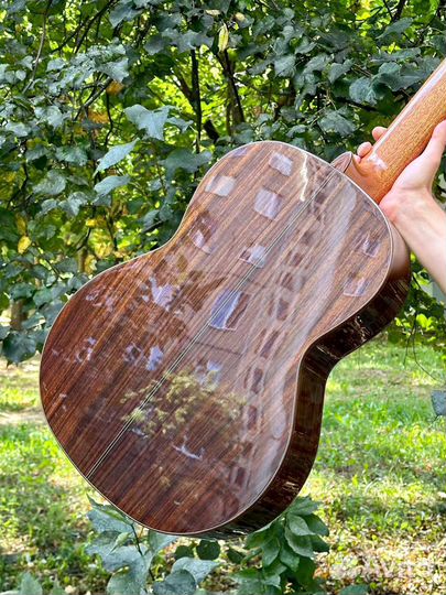 Классическая гитара kremona