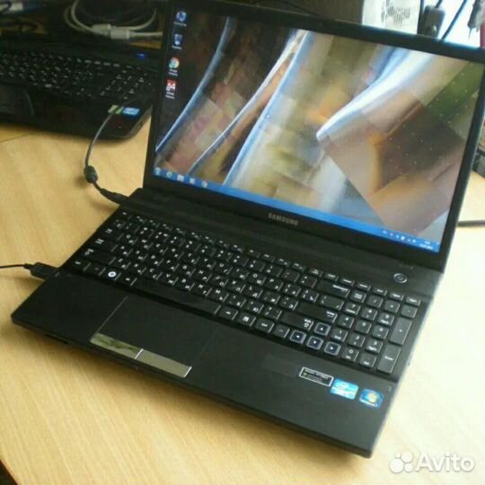 Samsung 4 ядра 16 дюймов для игр и работы