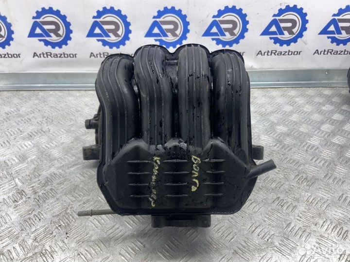 Коллектор впускной Газ Волга Крайслер