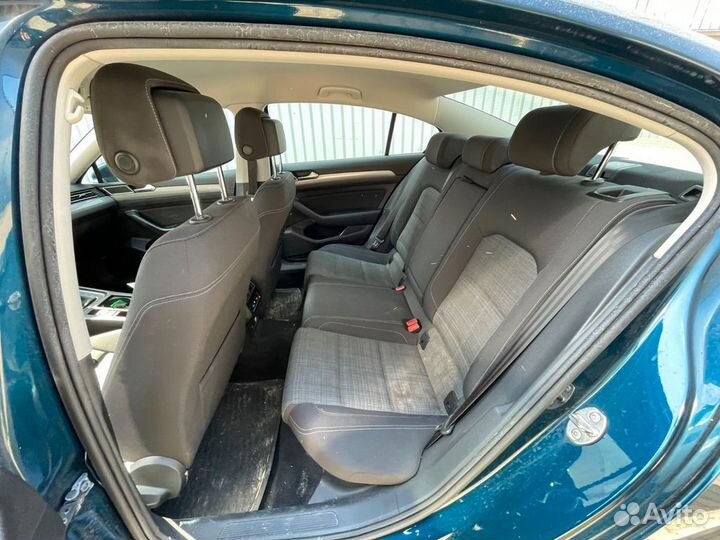 В разборе Volkswagen Passat B8