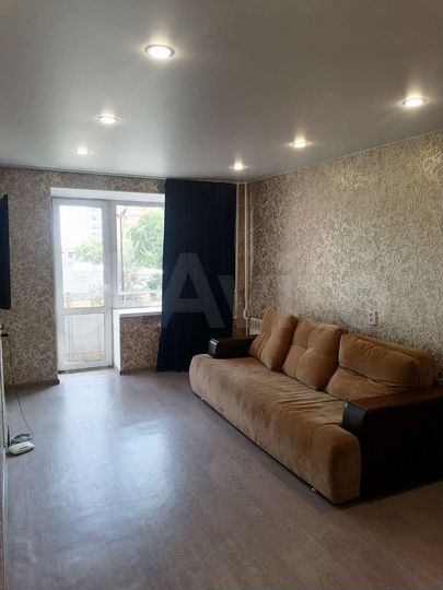 2-к. квартира, 50 м², 3/9 эт.