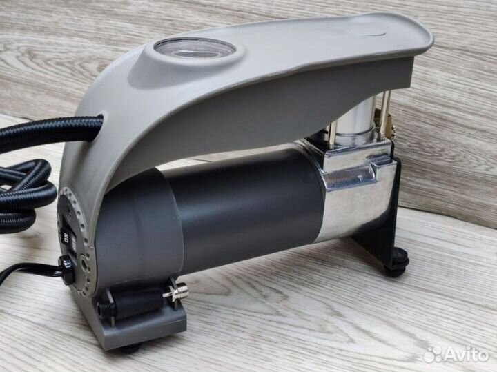 Компрессор автомобильный Berkut R14 40л/мин