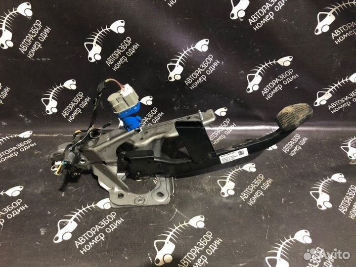 Педаль тормоза Ford Focus 3 хетчбэк 1 2011