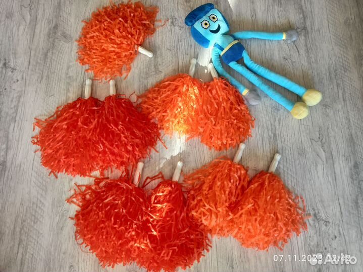 Помпоны для черлидинга оранжевые