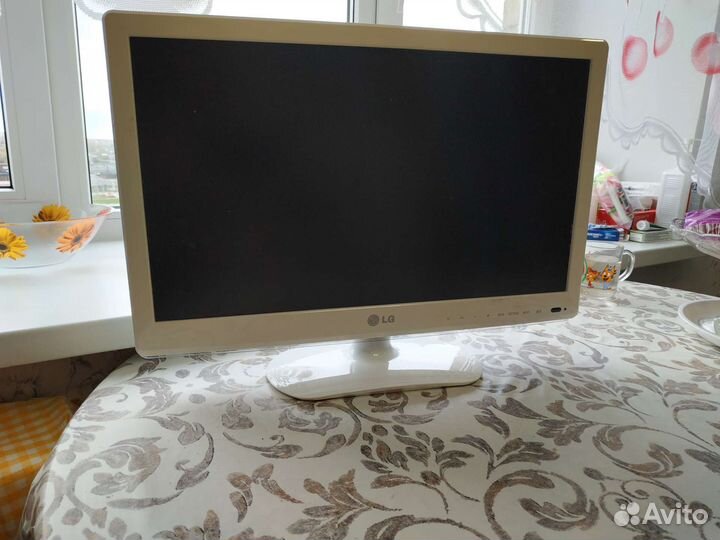 Ж/к телевизор lg22ls3590