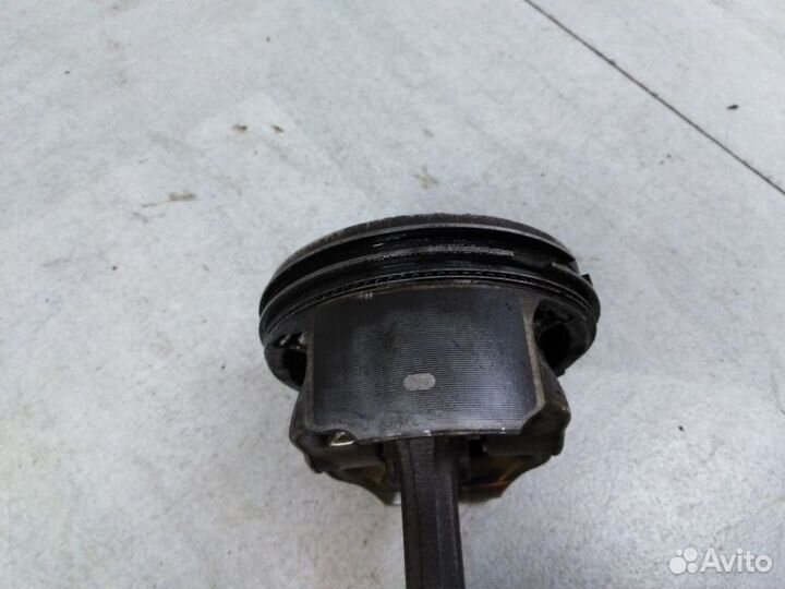 Поршень с шатуном