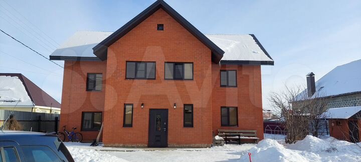 Дом 147 м² на участке 9 сот.