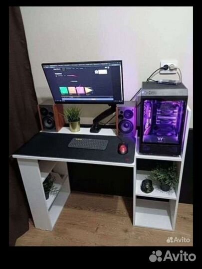 Компьютерный стол новый