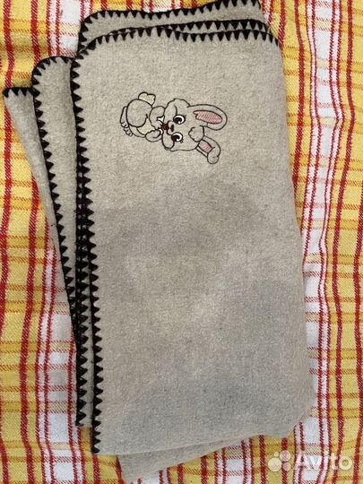 Пакет детских вещей и одеялко