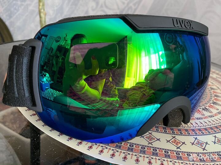 Горнолыжная маска uvex