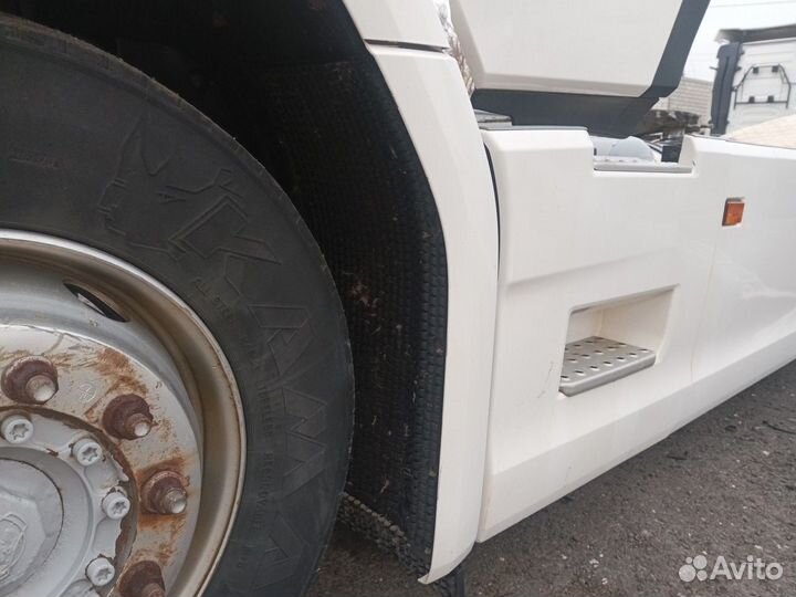 Комплект крыльев передних 2018г. Scania 6-series