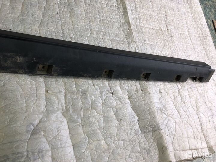 Накладка порога правого Ford Kuga 2012-2019