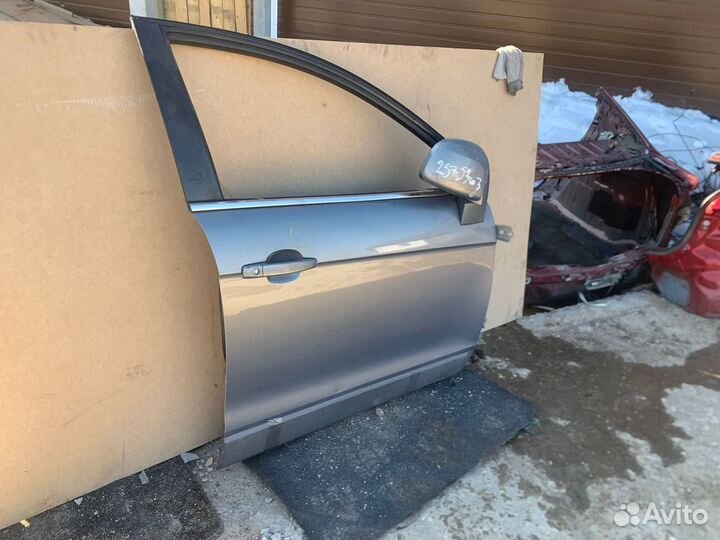 Дверь передняя правая Chevrolet Captiva