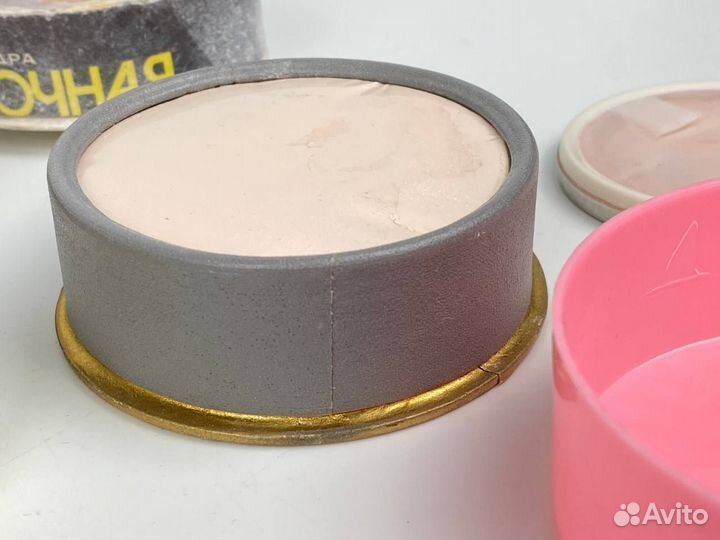 Винтажные пудренницы. Красочная упаковка