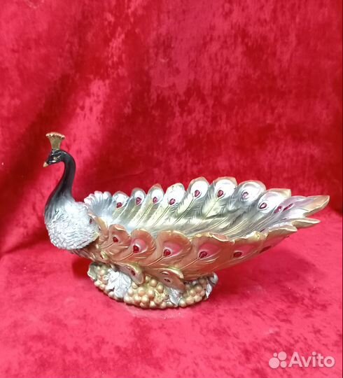 Фруктовница павлин