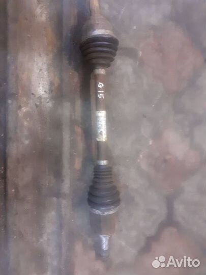 Полуось передняя (привода) Nissan Almera