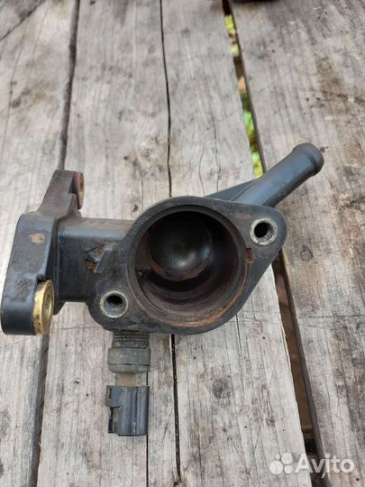 Корпус термостата 31105 Крайслер