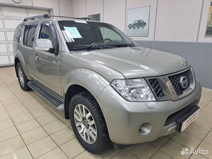 Nissan Pathfinder 2.5 AT, 2012, 219 950 км