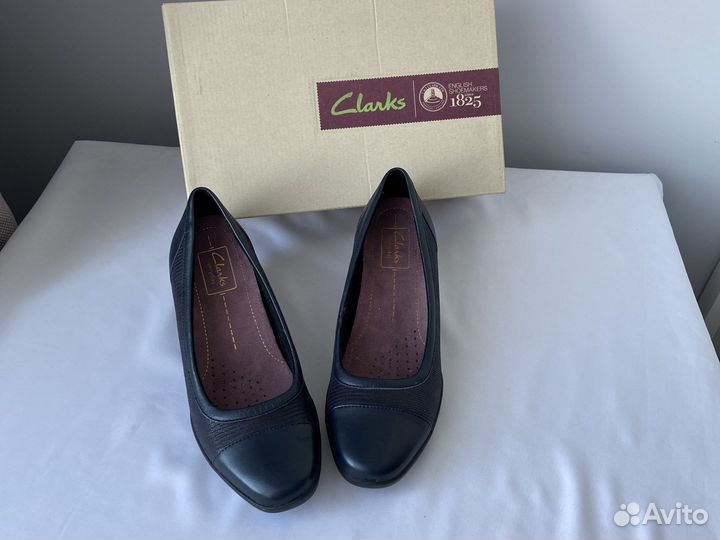 Новые женские туфли Clarks 38 39 оригинал нат.кожа