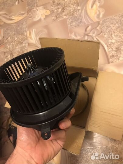 A0028301608 моторчик отопителя