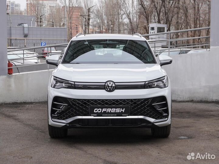 Volkswagen Tiguan L 2.0 AMT, 2024, 50 км