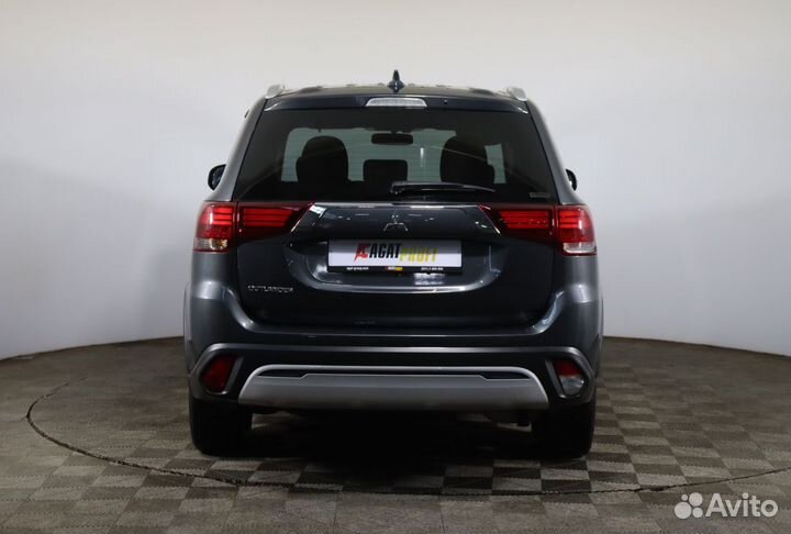 Mitsubishi Outlander 2.0 CVT, 2020, 61 000 км