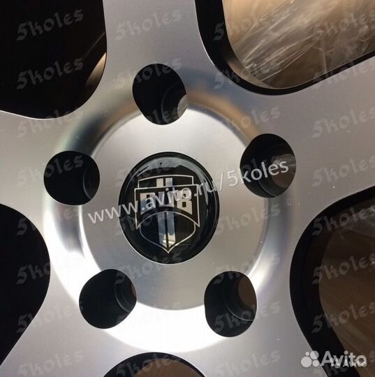 Диски DUB R22 Toyota Land Сruiser 200