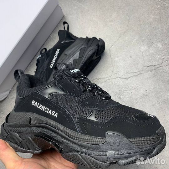 Balenciaga Triple S «Black White Laces»